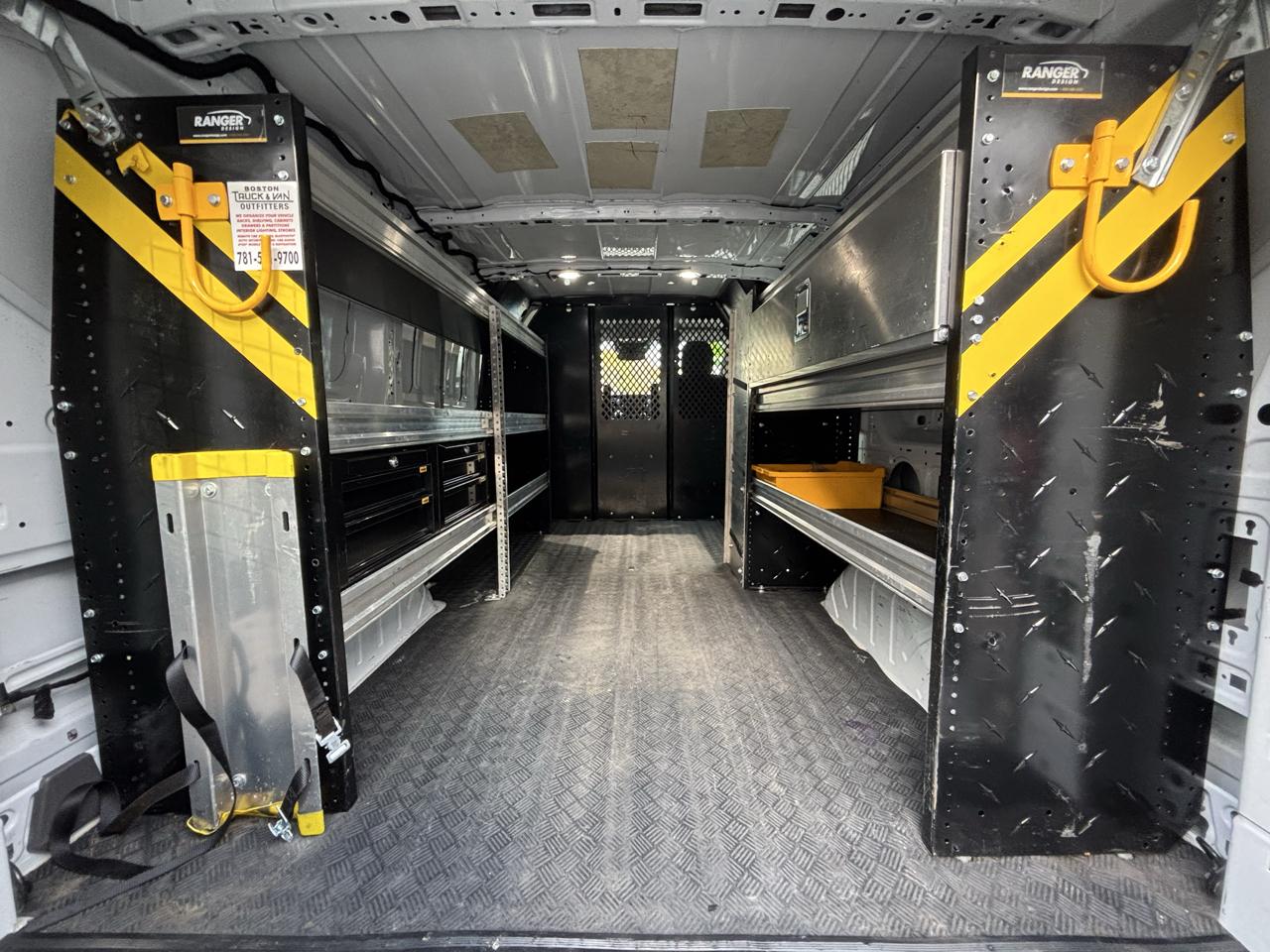 Ford Transit Cargo Van T-250 130" Low Rf 9070 GVWR RWD 2021