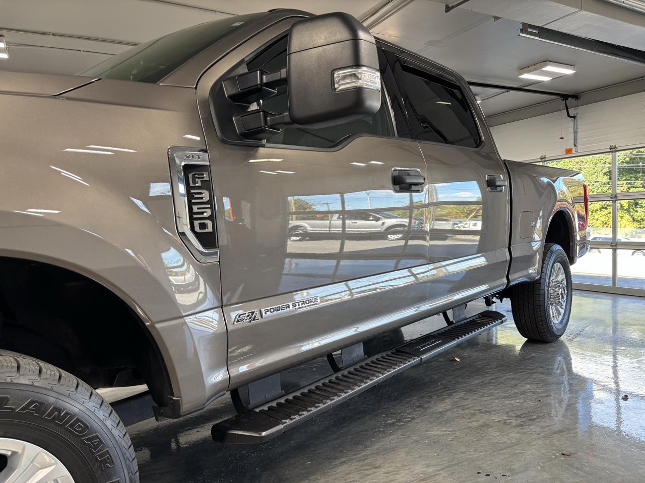 Ford Super Duty F-350 SRW  2022