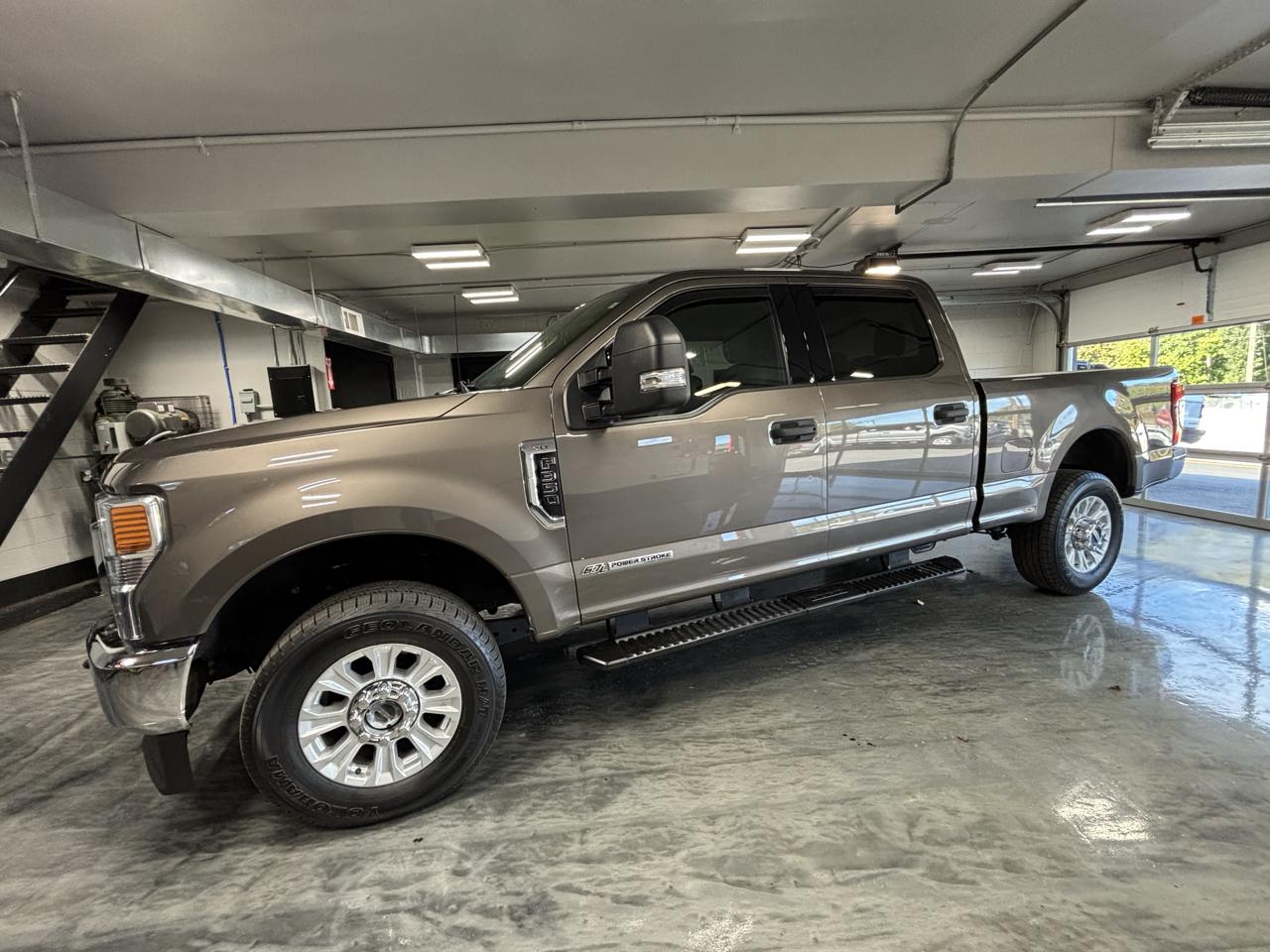 Ford Super Duty F-350 SRW  2022