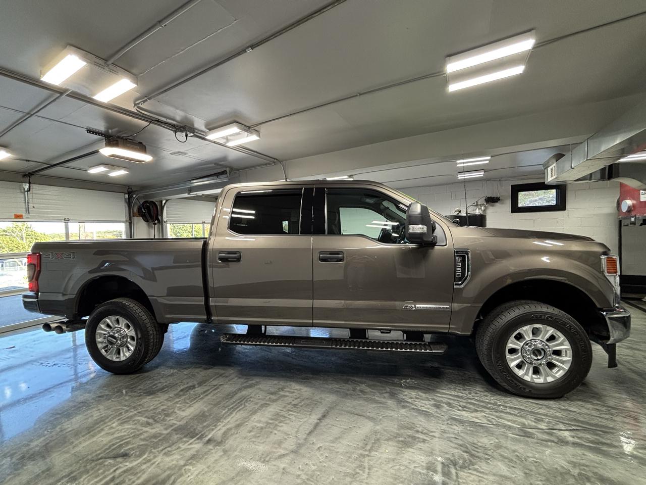 Ford Super Duty F-350 SRW  2022