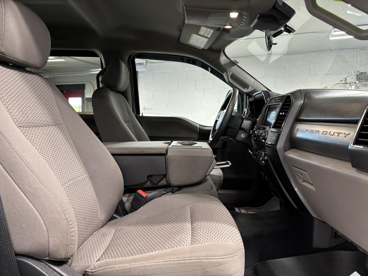 Ford Super Duty F-350 SRW  2022