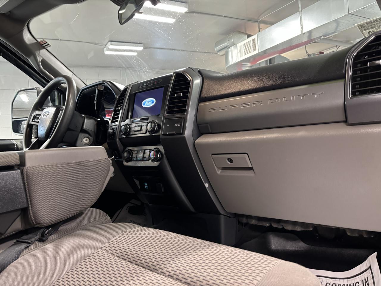 Ford Super Duty F-350 SRW  2022