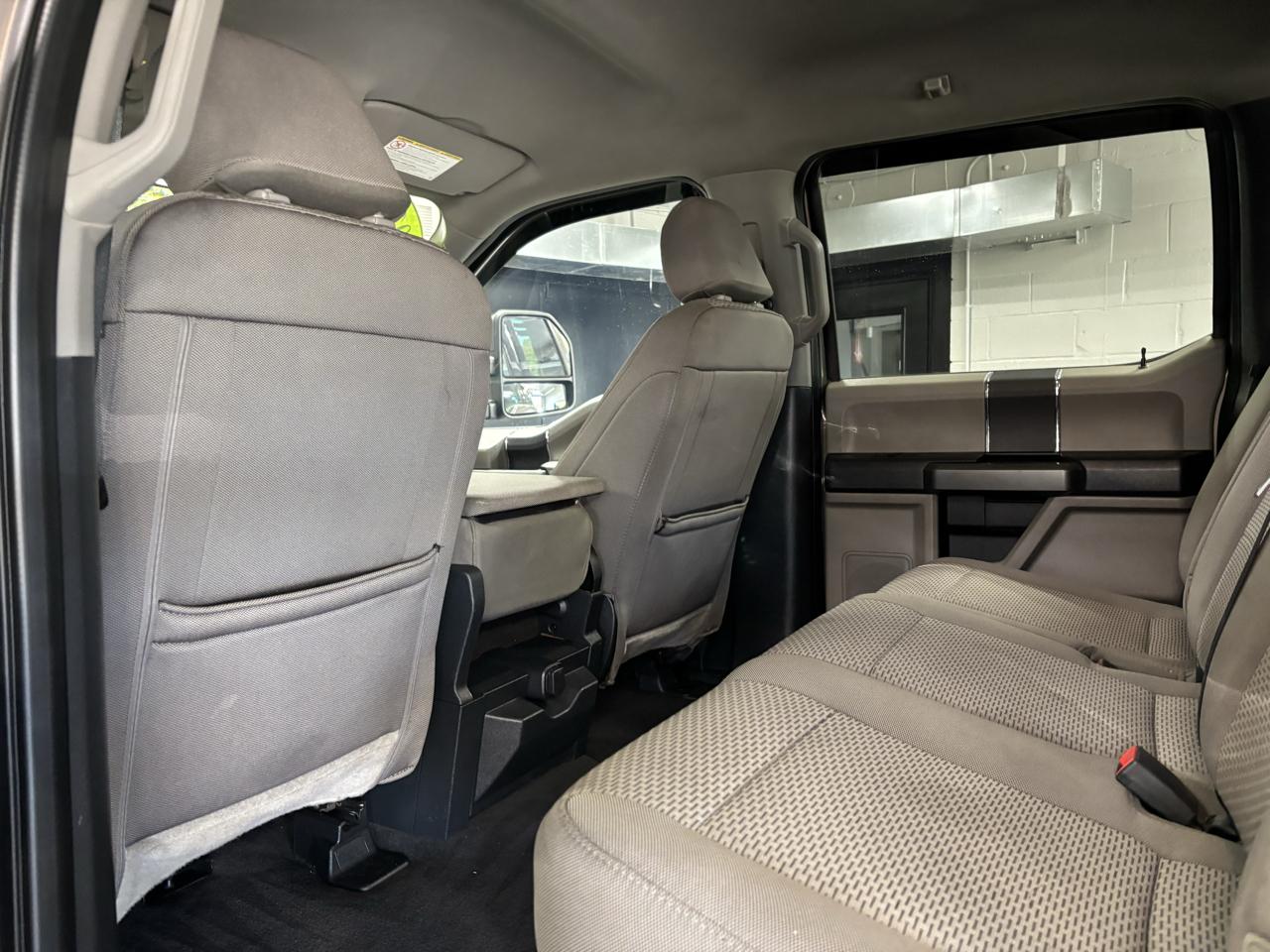 Ford Super Duty F-350 SRW  2022