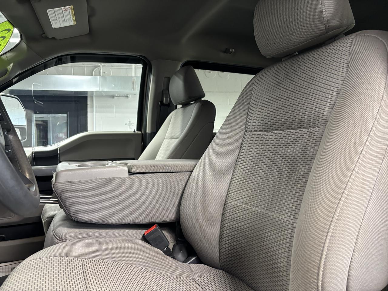 Ford Super Duty F-350 SRW  2022