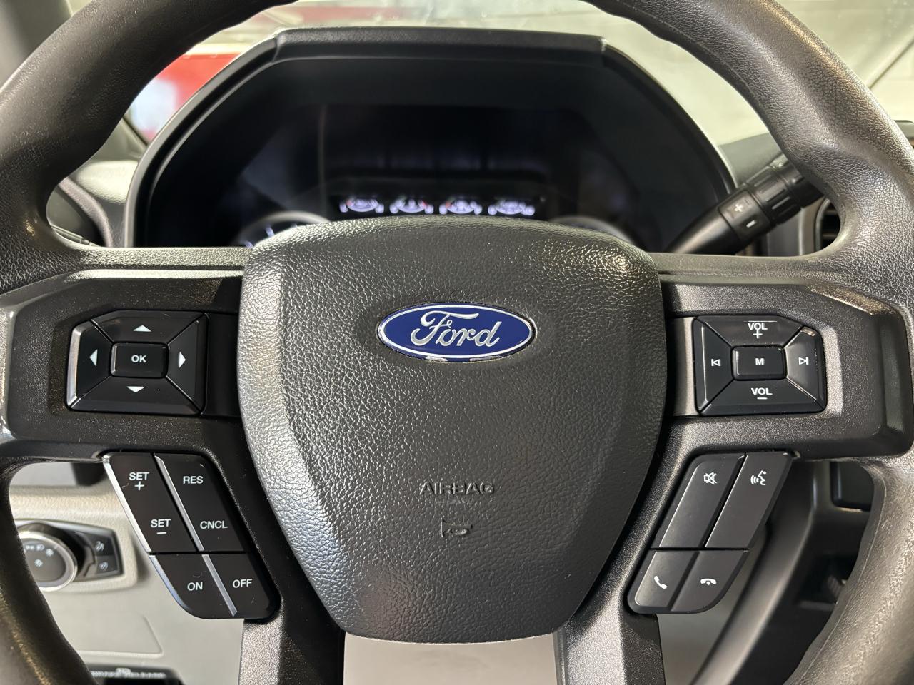 Ford Super Duty F-350 SRW  2022