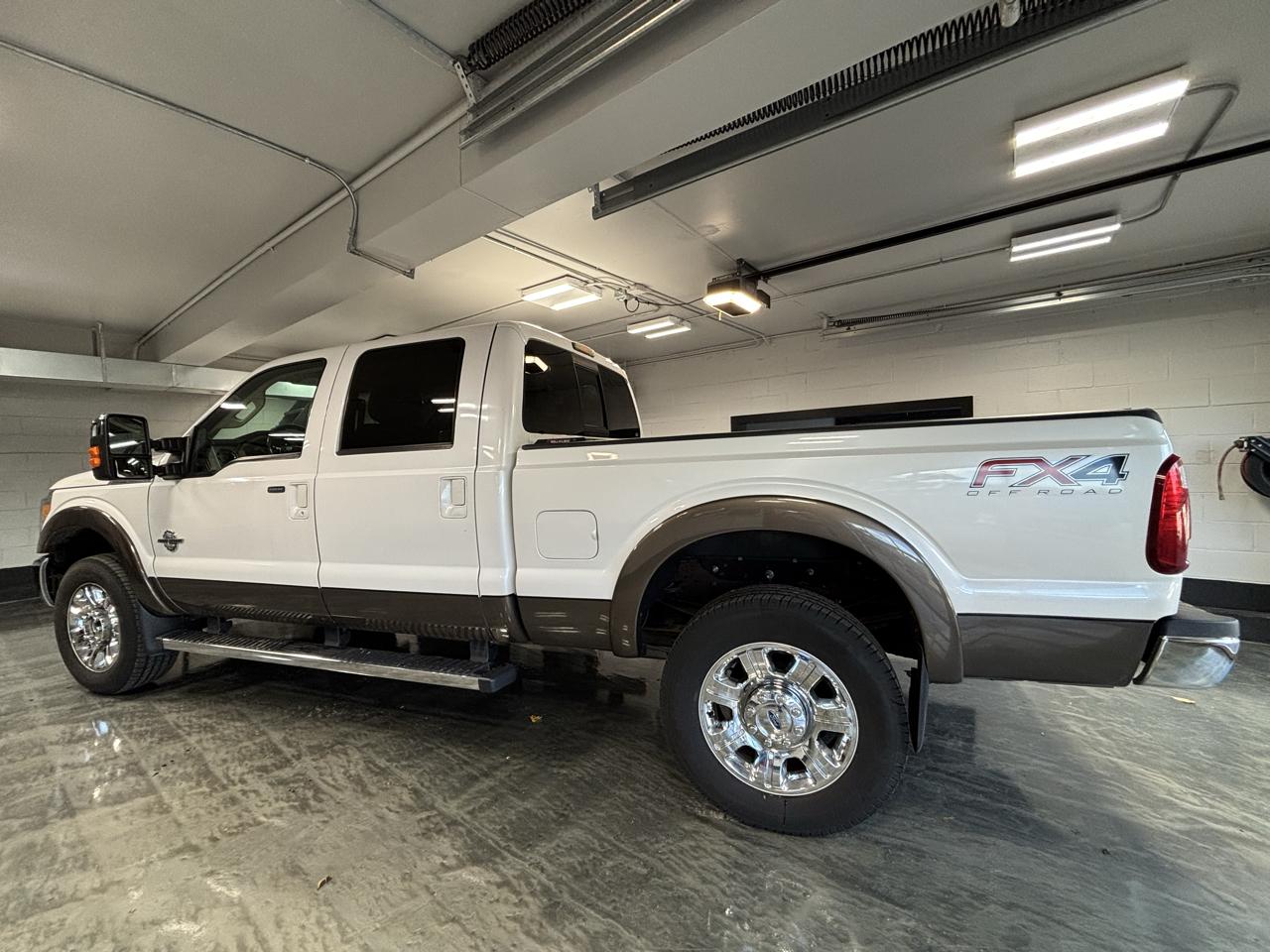 Ford Super Duty F-350 SRW  2015
