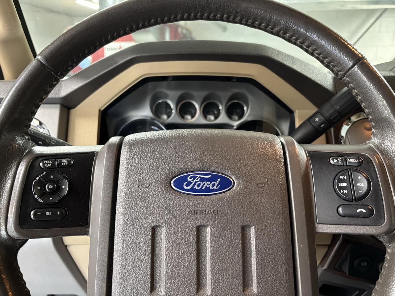 Ford Super Duty F-350 SRW  2015