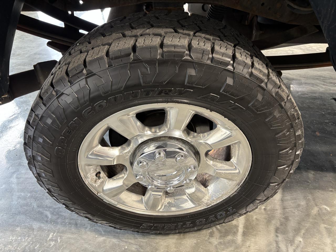 Ford Super Duty F-350 SRW 4WD Crew Cab 156" Lariat 2011
