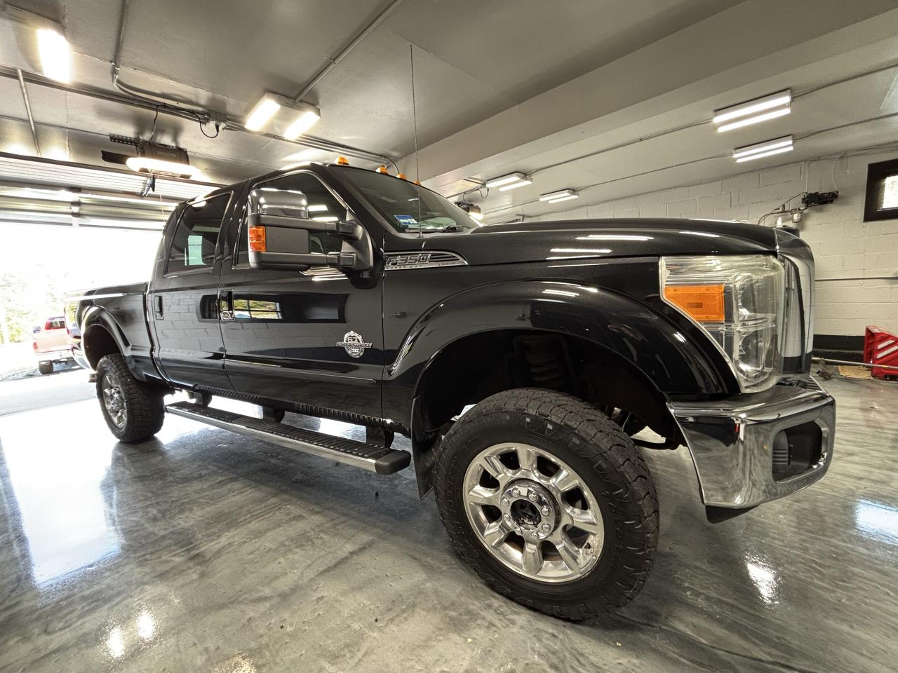 Ford Super Duty F-350 SRW 4WD Crew Cab 156" Lariat 2011