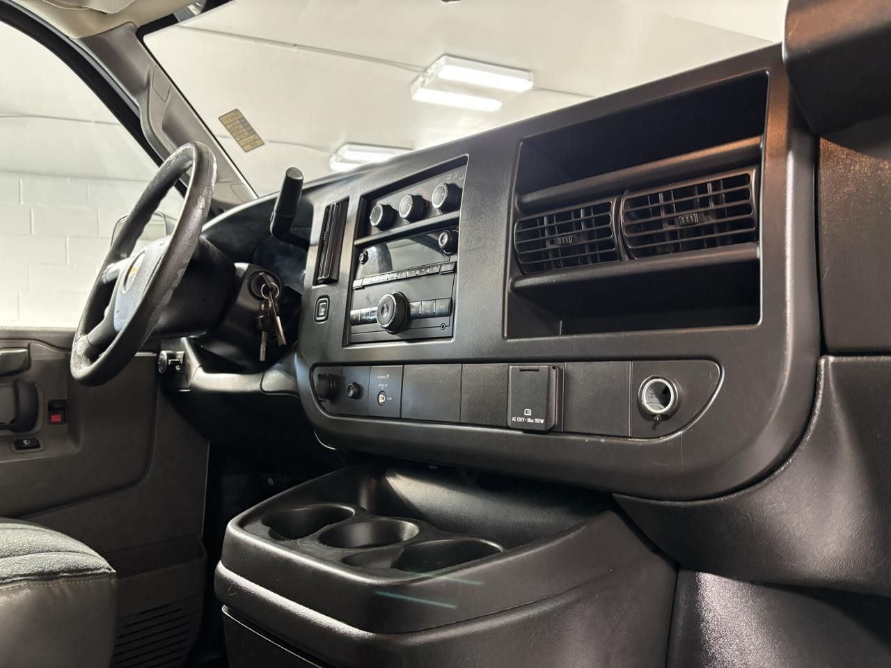 Chevrolet Express Cargo Van RWD 2500 135" 2020