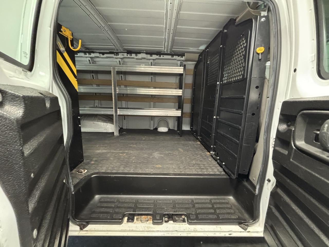 Chevrolet Express Cargo Van RWD 2500 135" 2020