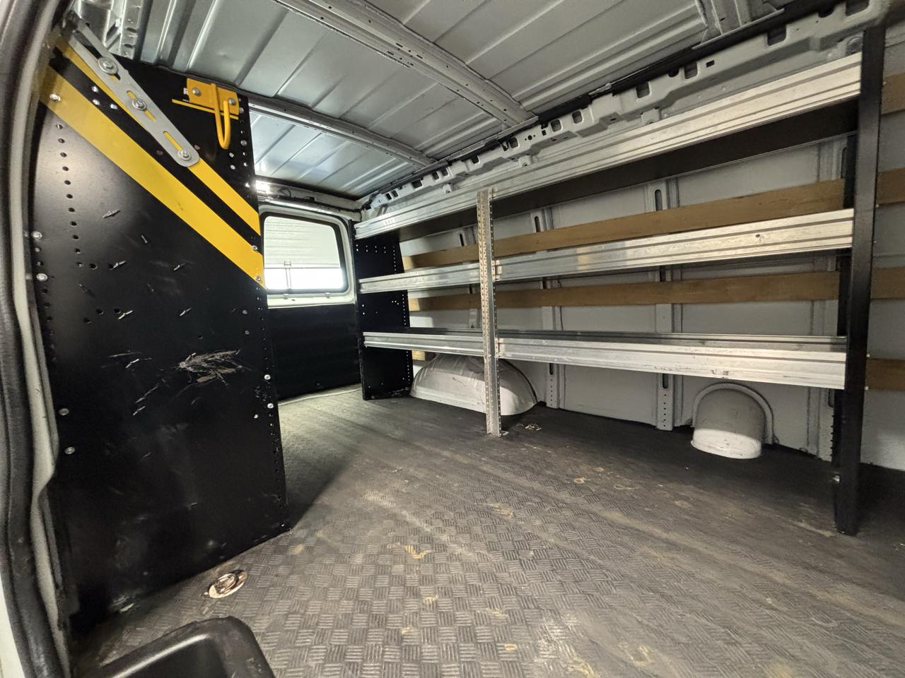 Chevrolet Express Cargo Van RWD 2500 135" 2020