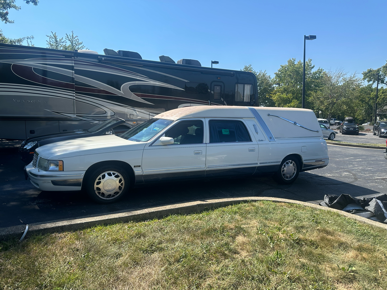1997 Cadillac Krystal Koach Base FWD