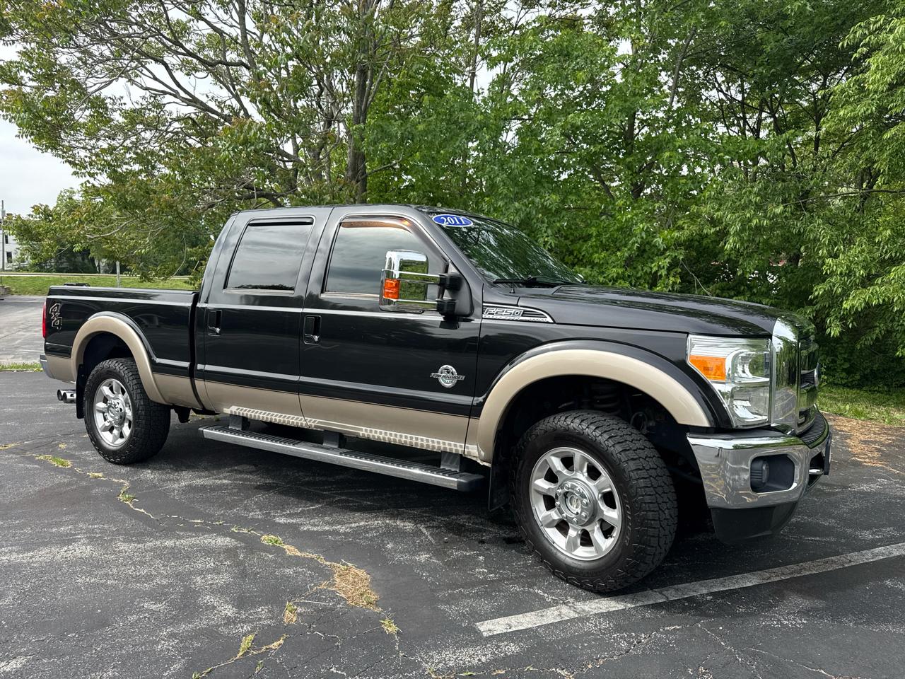 2011 Ford F-250 SD Lariat Crew Cab SWB 4WD