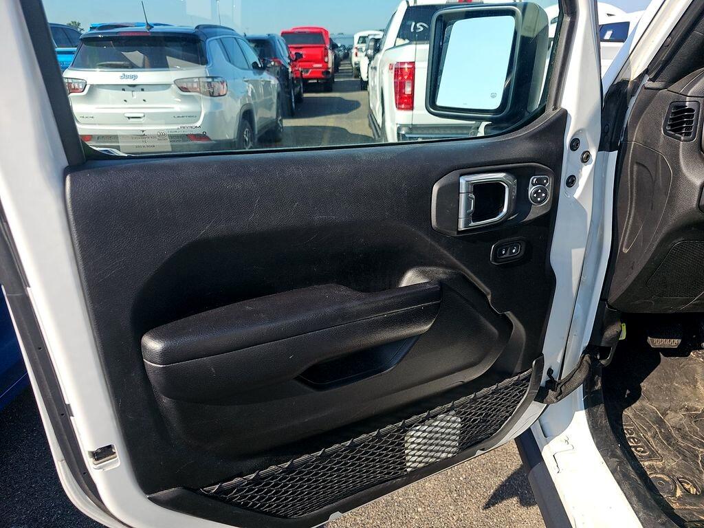 2021 Jeep Wrangler Unlimited Willys photo 12