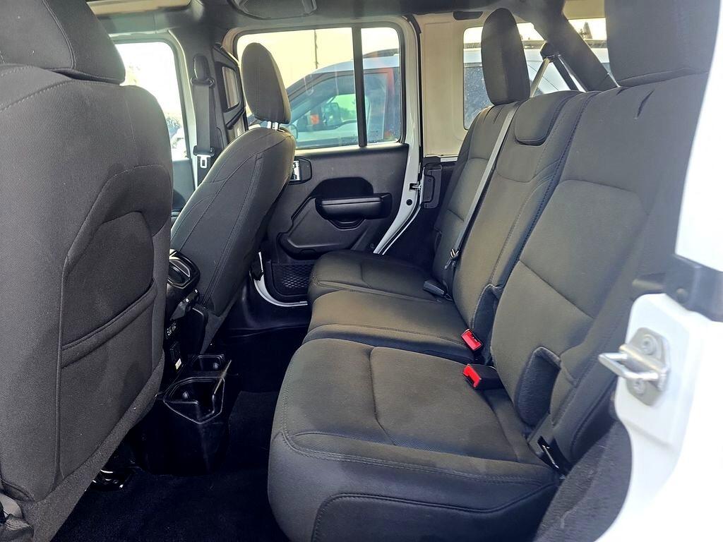 2021 Jeep Wrangler Unlimited Willys photo 19