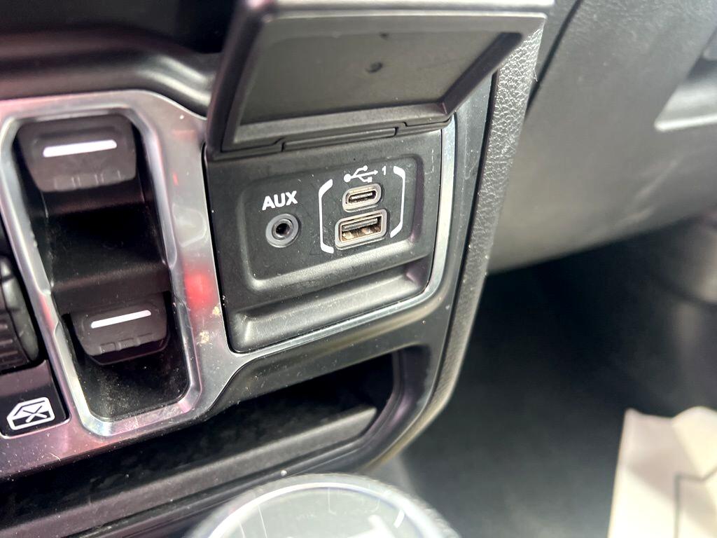 2021 Jeep Wrangler Unlimited Willys photo 24