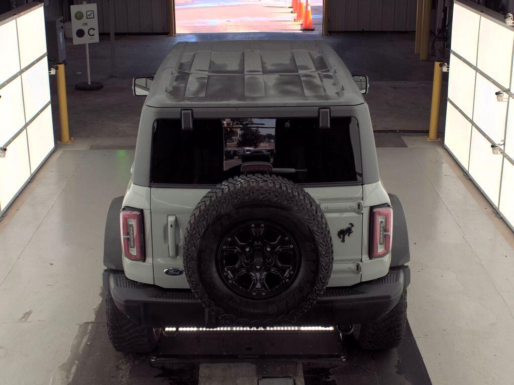 2021 Ford Bronco First Edition photo 4