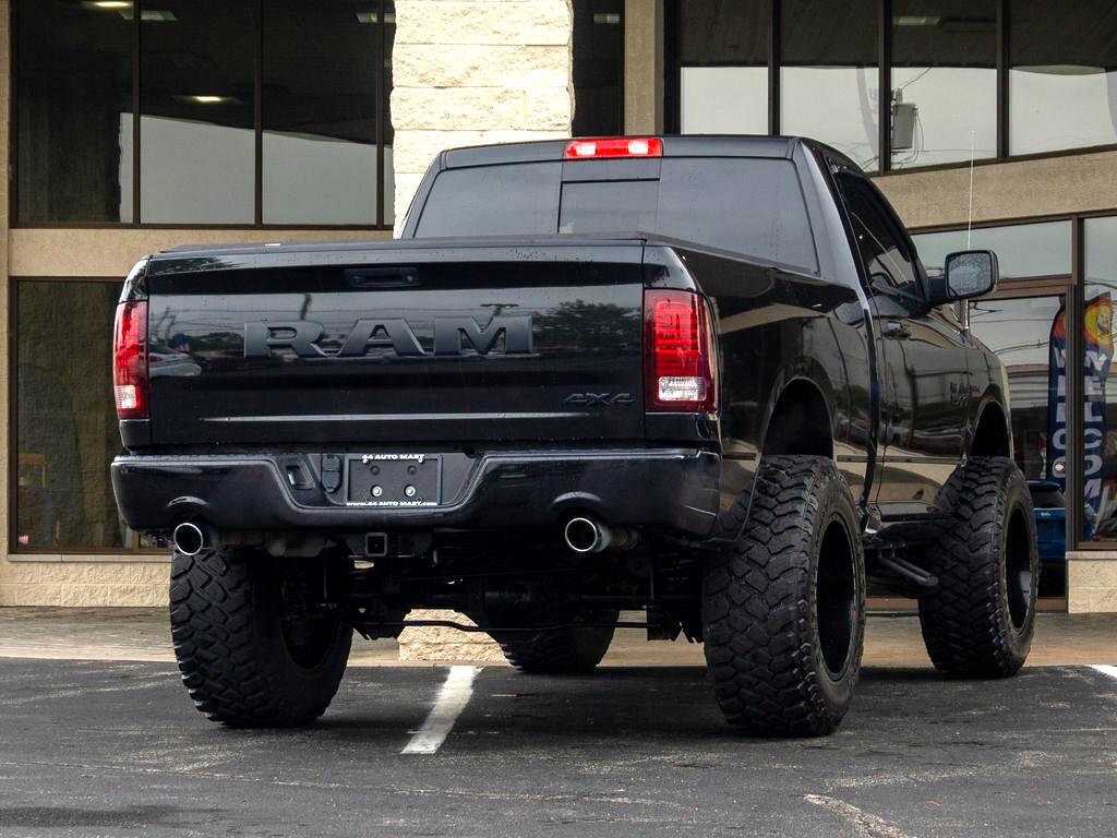 2017 Ram 1500 Sport photo 4