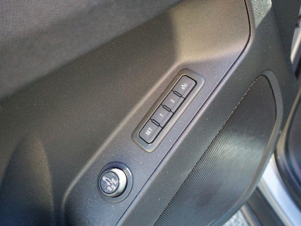 2023 Chevrolet Equinox Premier - Photo 18