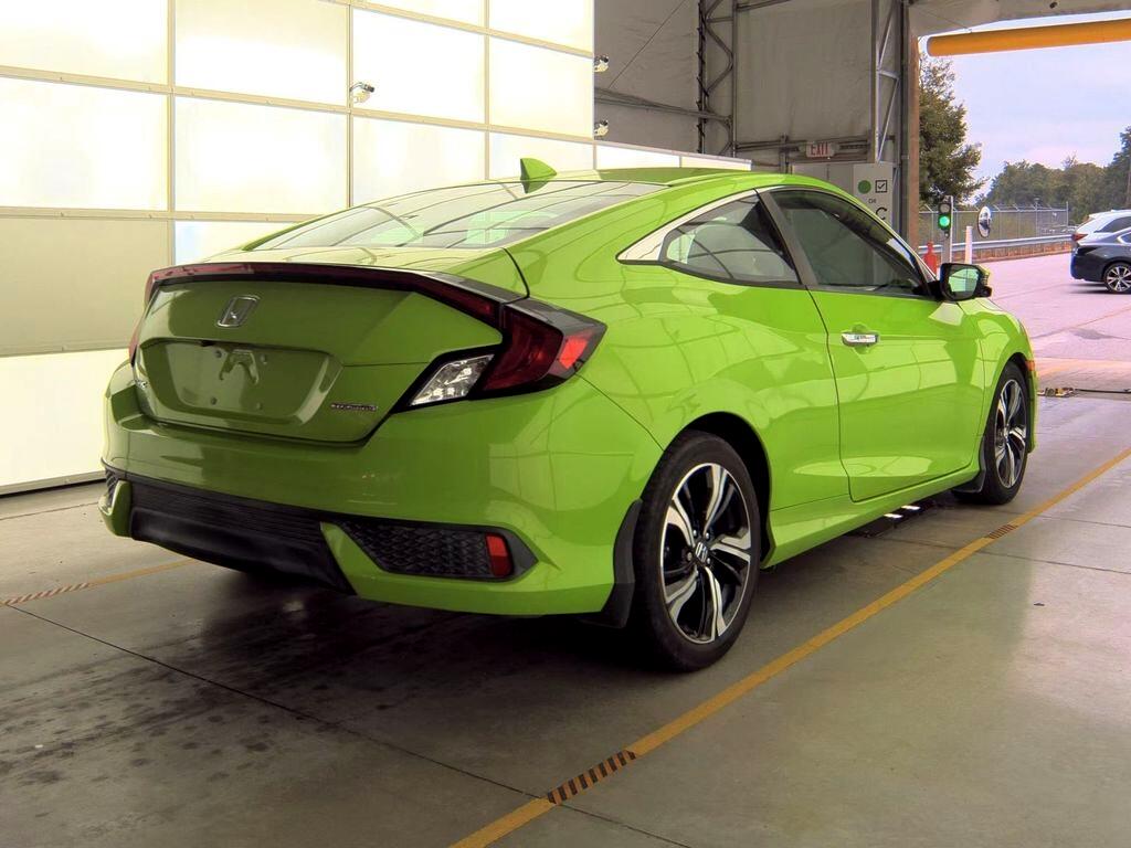 2017 Honda Civic Touring photo 7