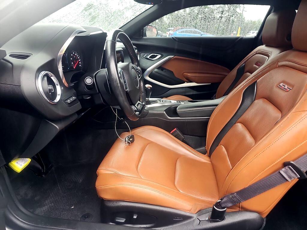 2017 Chevrolet Camaro 2SS photo 10