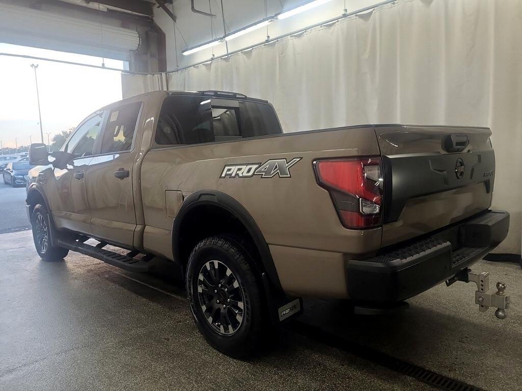 2021 Nissan Titan PRO-4X photo 4