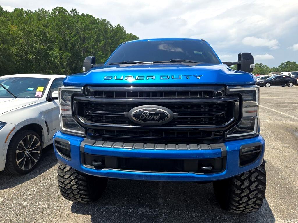 2021 Ford F-350 Lariat photo 2