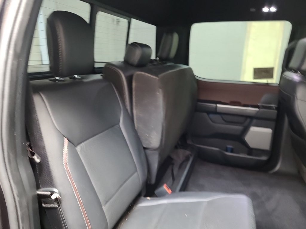 2021 Ford F-150 Lariat photo 16