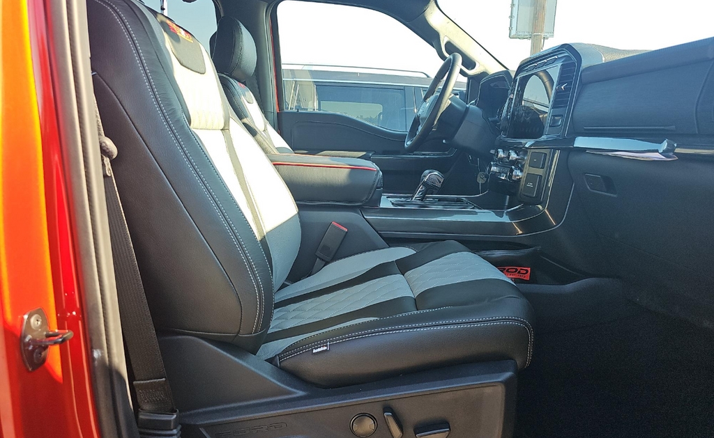 2023 Ford F-150 XLT photo 16