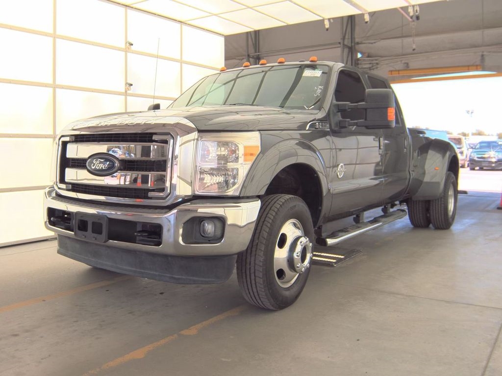 2015 Ford F-350 Lariat photo 2