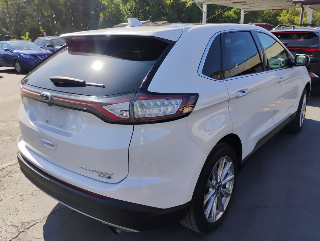2018 Ford Edge Titanium photo 4