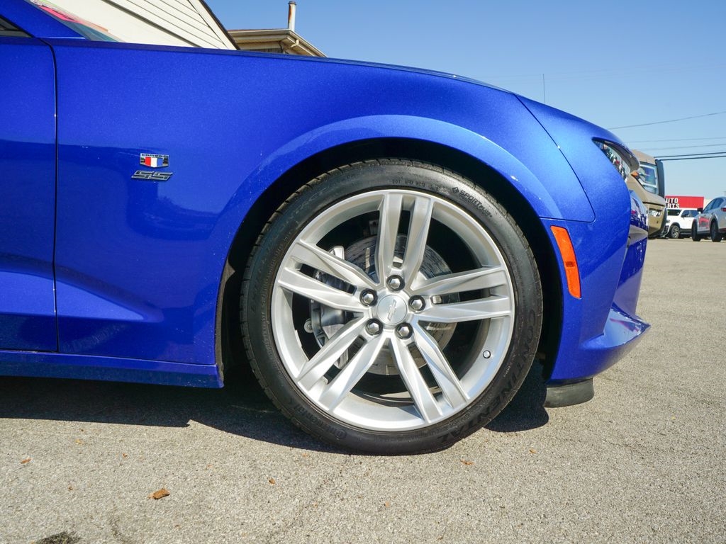 2017 Chevrolet Camaro 2SS photo 3