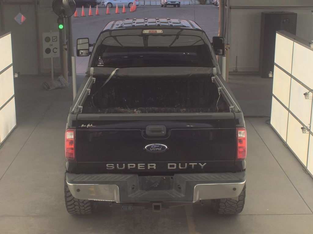 2016 Ford F-250 XLT photo 4