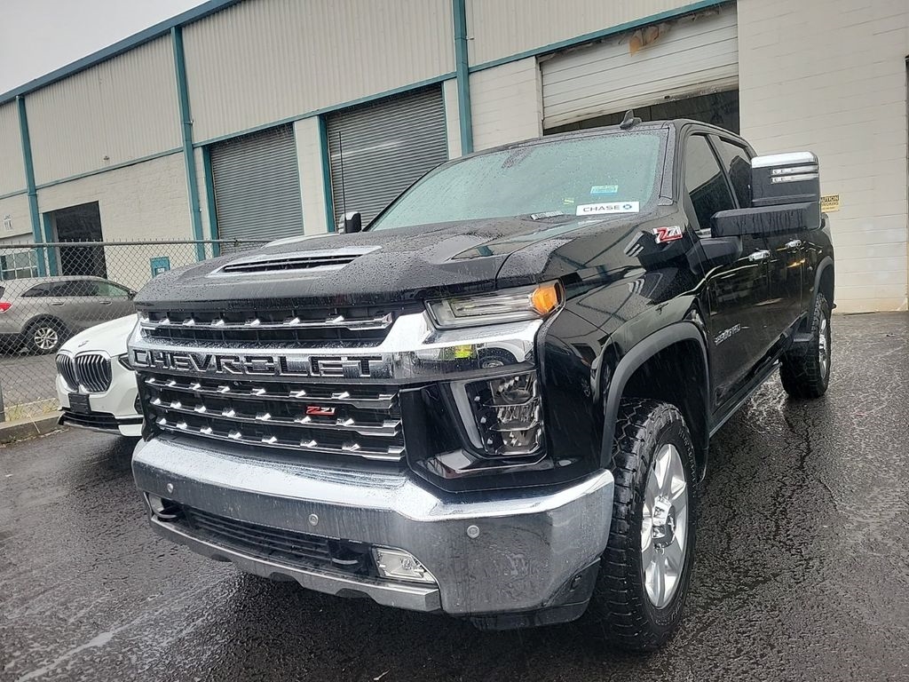 2020 Chevrolet Silverado 2500HD LTZ photo 3