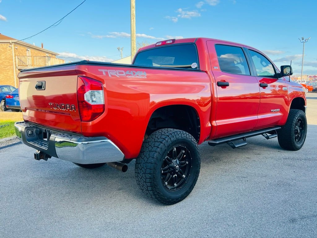 2016 Toyota Tundra SR5 photo 3