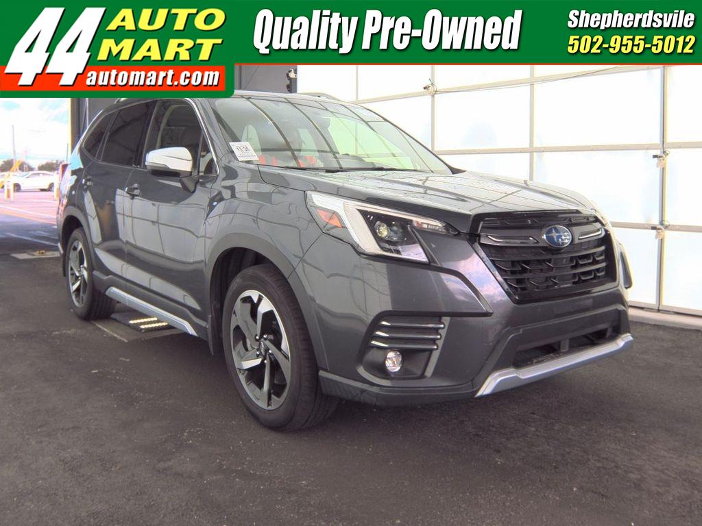 2022 Subaru Forester Touring's photo