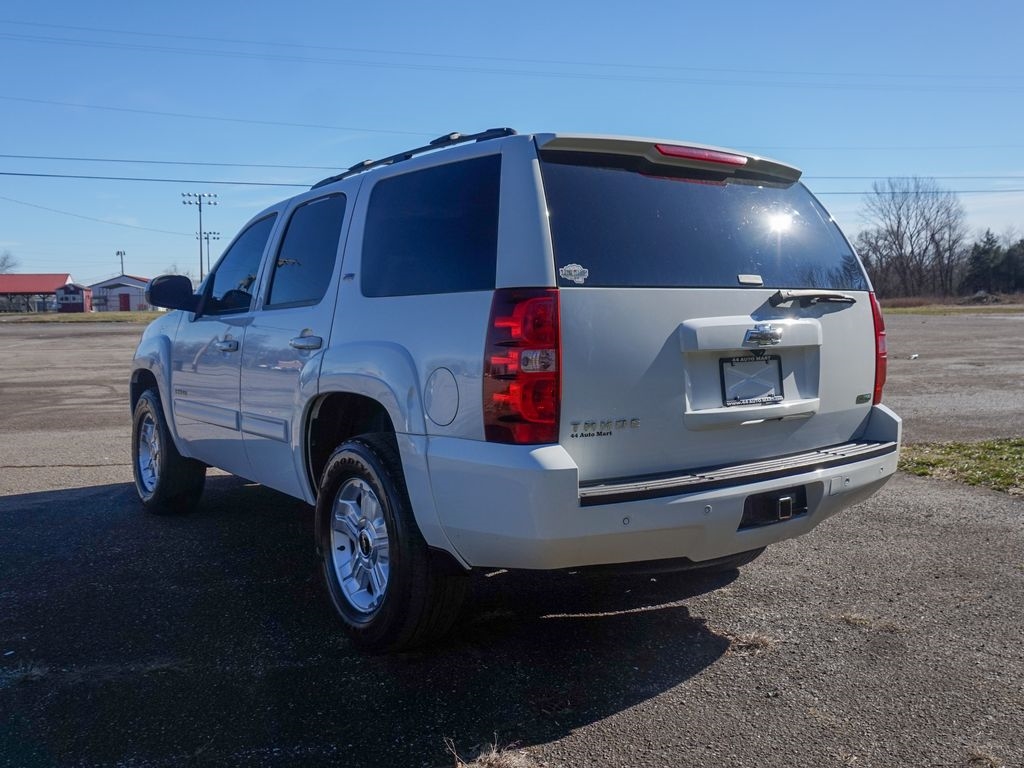 Chevrolet Tahoe  2011