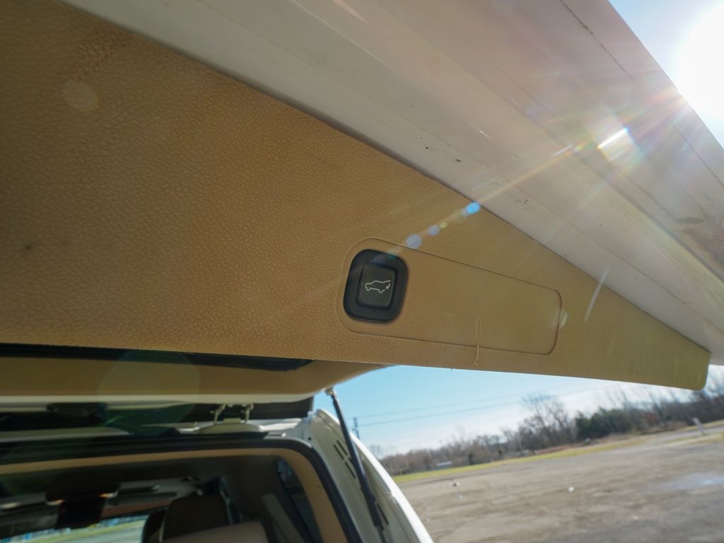 Chevrolet Tahoe  2011