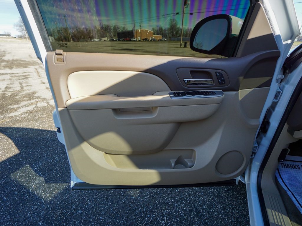 Chevrolet Tahoe  2011