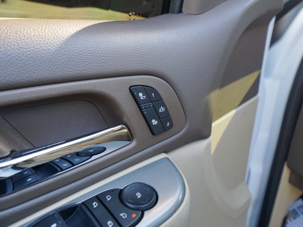 Chevrolet Tahoe  2011