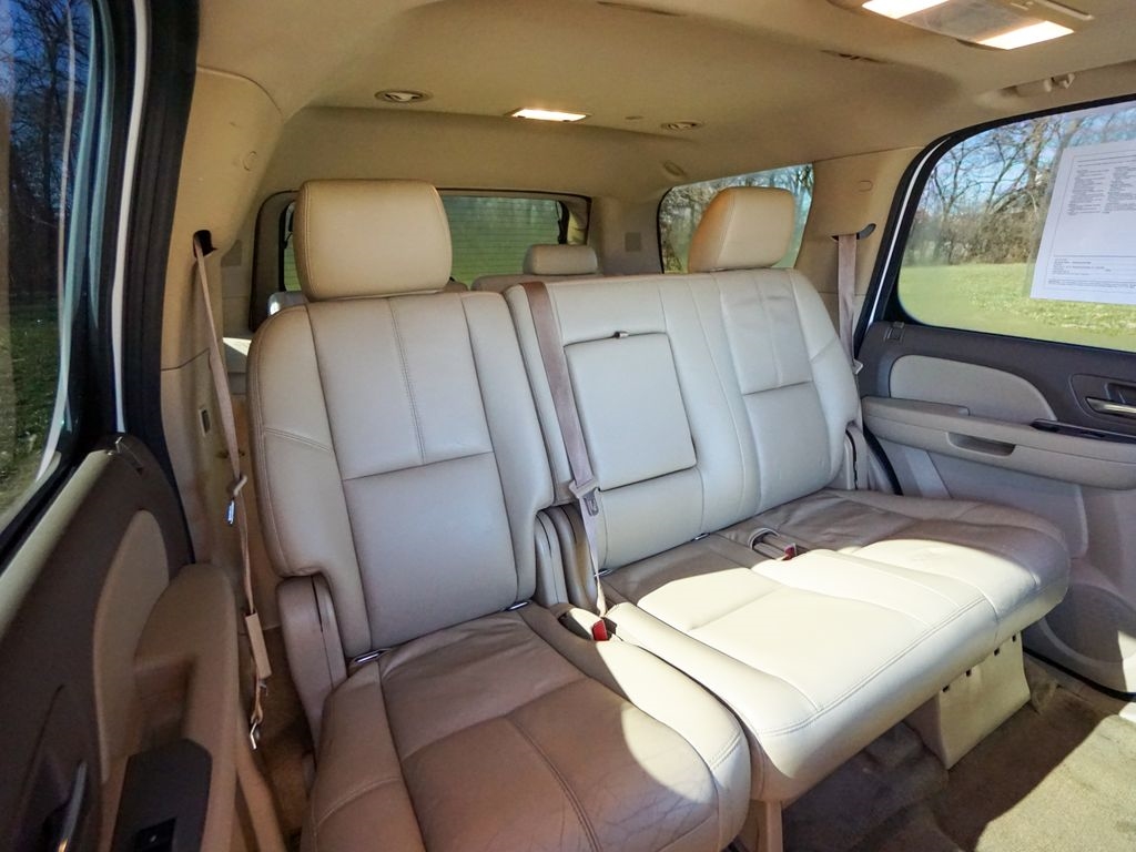 Chevrolet Tahoe  2011