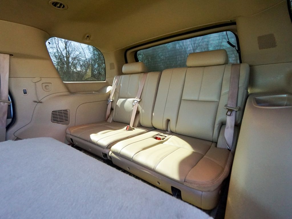 Chevrolet Tahoe  2011