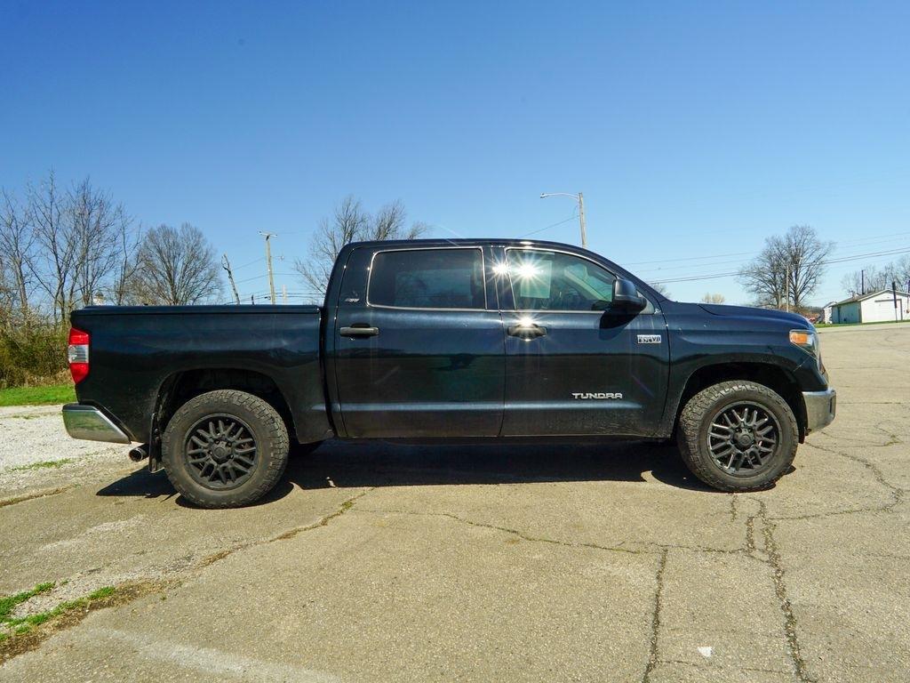 Toyota Tundra  2020