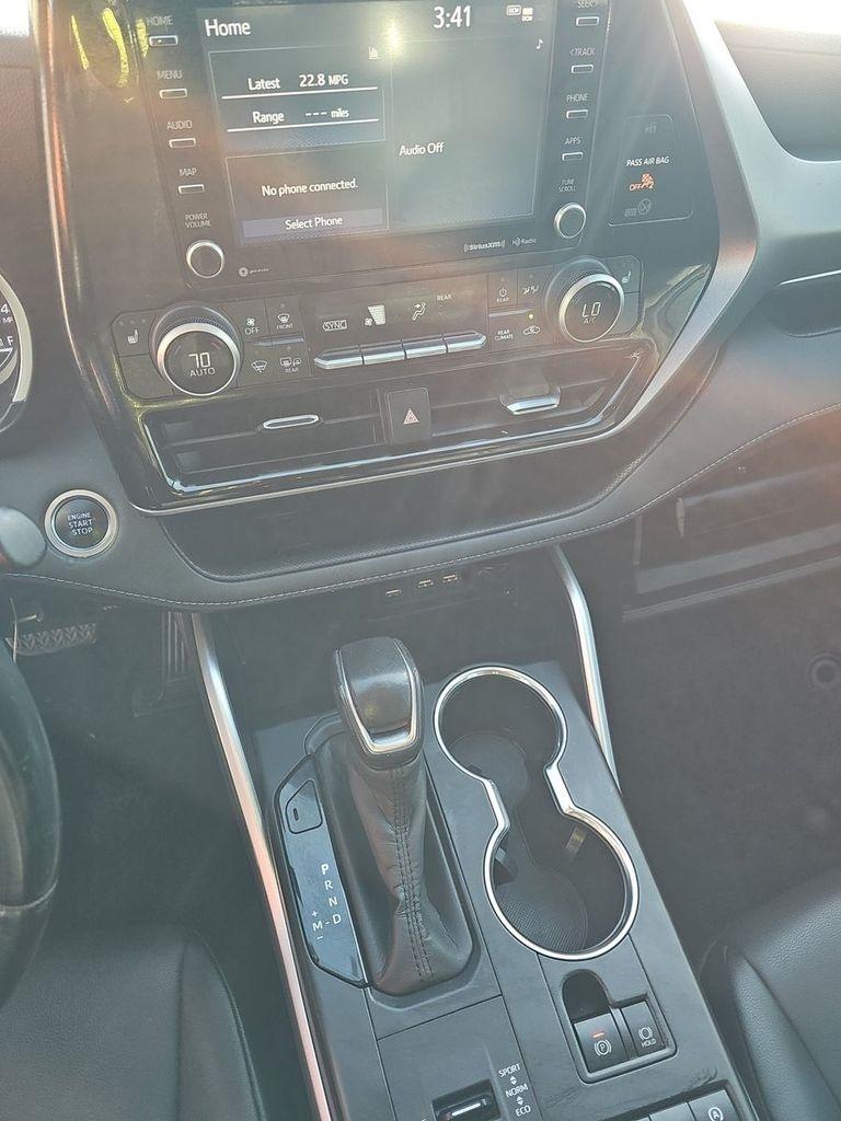 Toyota Highlander  2020