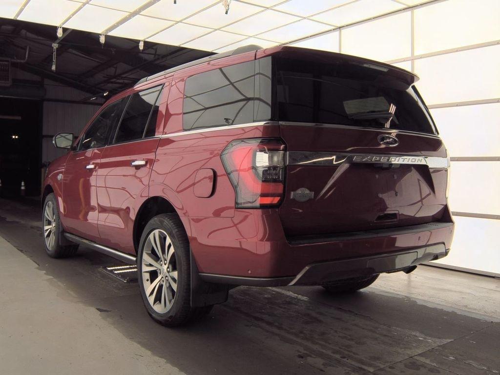 Ford Expedition  2021