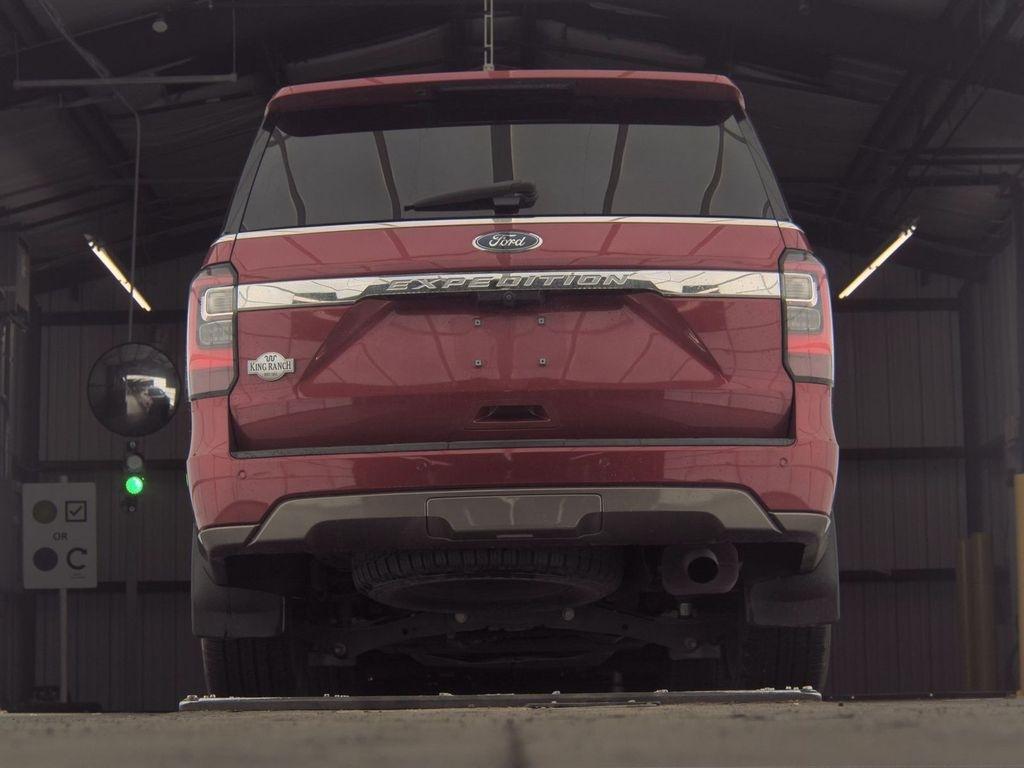 Ford Expedition  2021