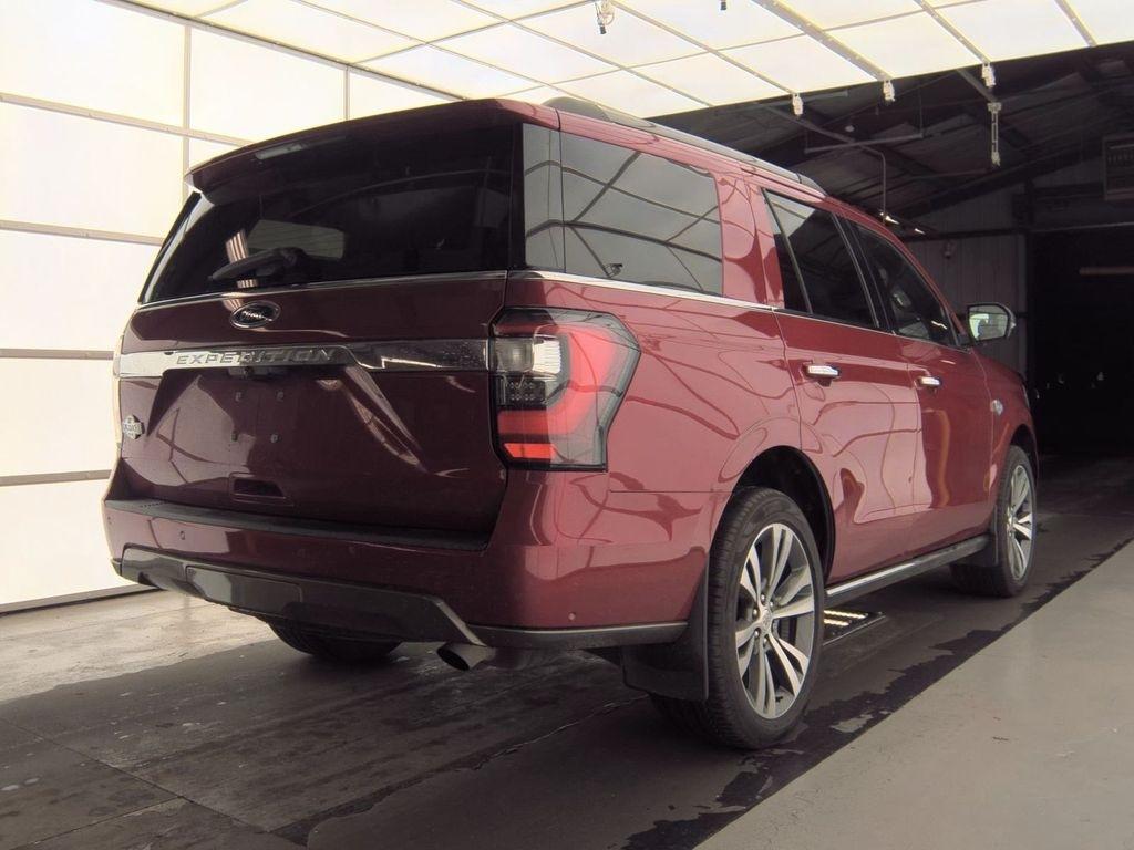 Ford Expedition  2021