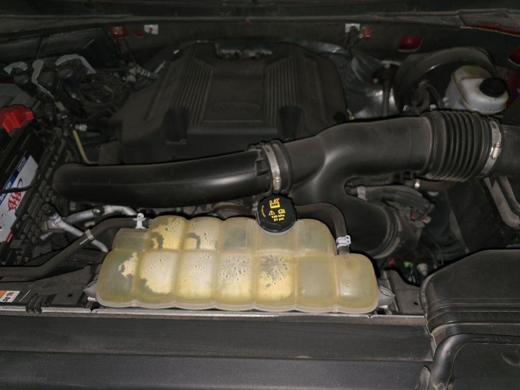 Ford Expedition  2021