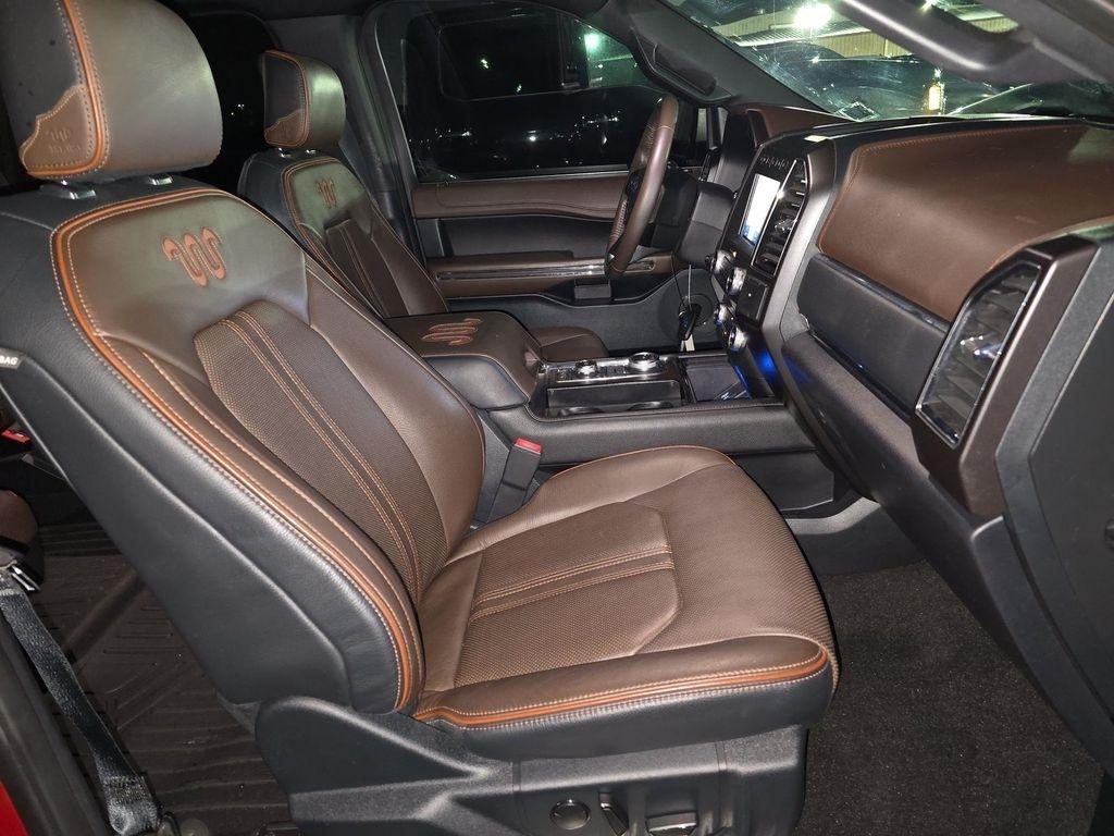 Ford Expedition  2021